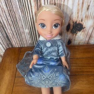 Disney Frozen Olaf's Frozen Adventure Singing Traditions Elsa Doll New 14"